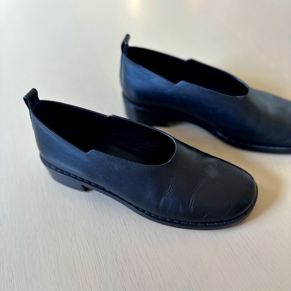 The Row Shoes - The Row Black Leather Flats